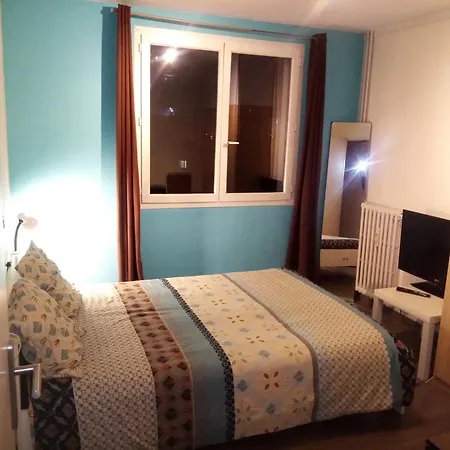 Paris Porte D'italie - A Louer Avec Parking Et Vue Sur Paris Homestay